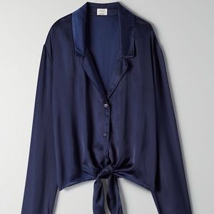 WILFRED | Aritzia Navy Cropped Tie-Front Blouse XS